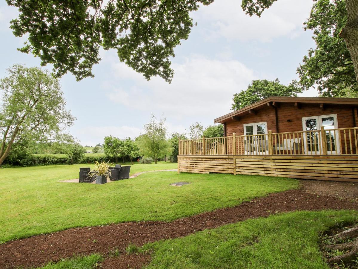 The Log Cabin Tenbury Wells Esterno foto